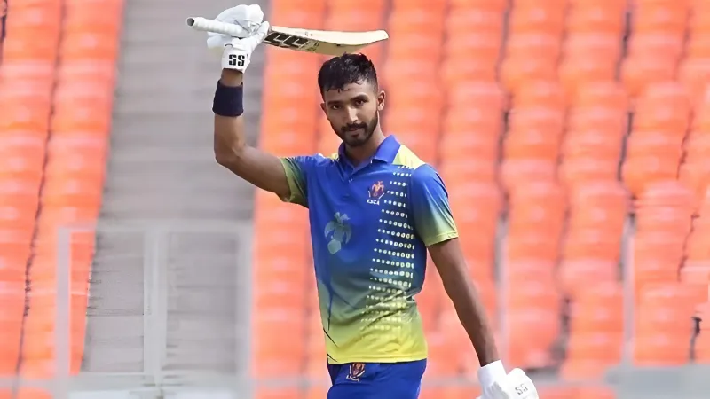 Who Are the 5 Indian Cricketers Treating the Vijay Hazare Trophy as a "Career Interview"