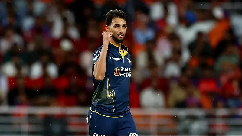 Why Prasidh Krishna’s Bowling Strategy Backfired for GT in IPL 2026 (SEO image)