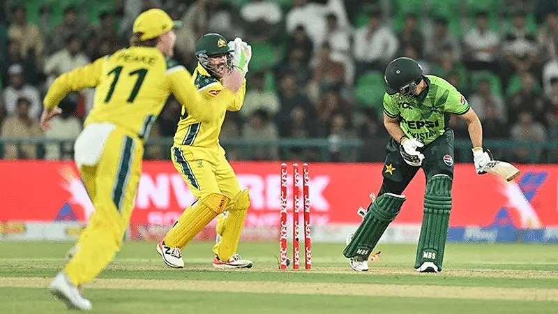 Australia vs Pakistan Highlights, Australia tour of Pakistan 2026: Nathan Ellis Sparks Pakistan Collapse as Australia Level ODI Series 1-1 (SEO image)