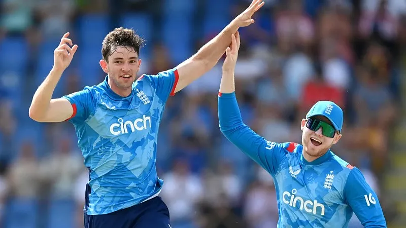 Why Are Fast Bowlers Like John Turner Retiring So Young in International Cricket? (SEO image)