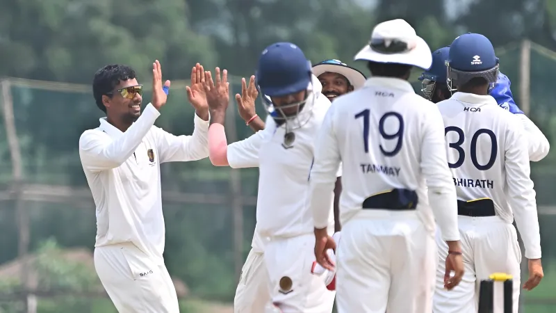Which Ranji Trophy 2026 Round 2 Bowlers Stood Out After Tanay Thyagarajan’s Third Straight Five For? (SEO image)